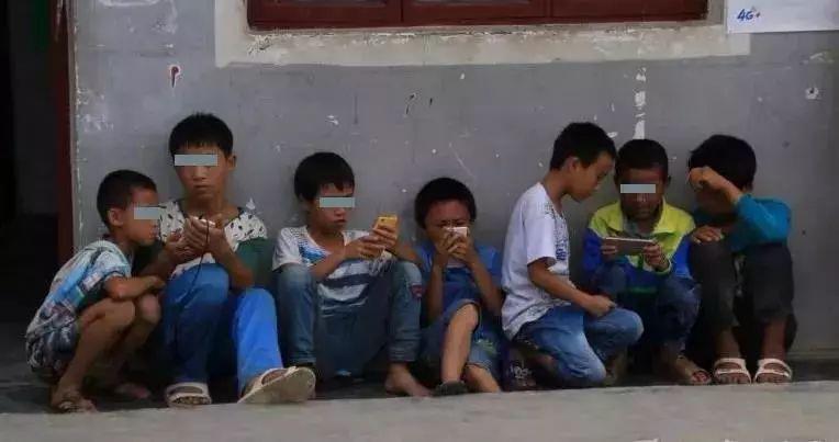 有哪些软件可以操纵孩子玩手机，避免迷恋？